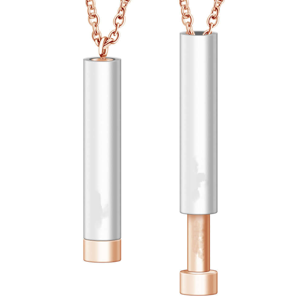 The personalized name necklaces for lovers. Cyclinder variant in rose gold.