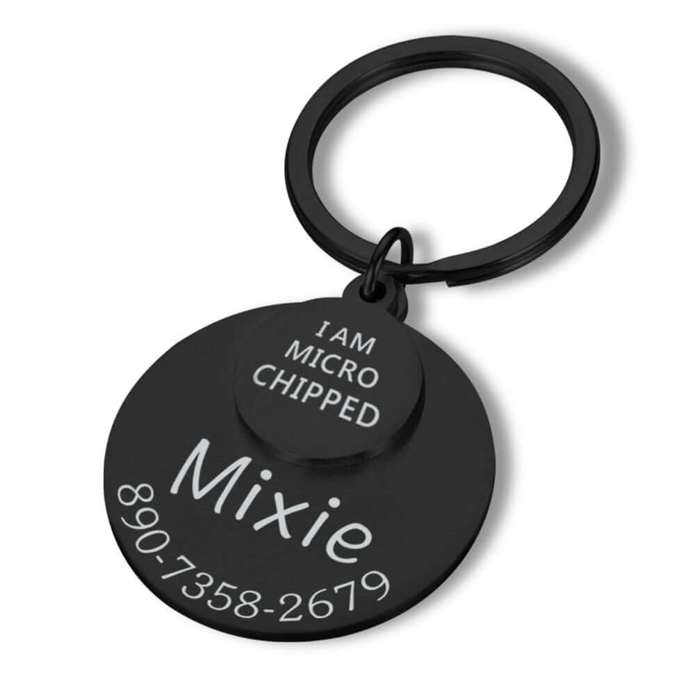 The personalized pet tag in black.